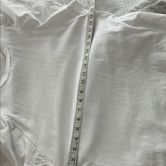 Old Navy Classic White Flutter Sleeve Top - Picture 8 of 9